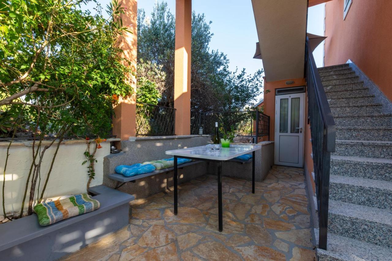 Villa Spark With Heated Pool In Rogoznica Zečevo Eksteriør billede
