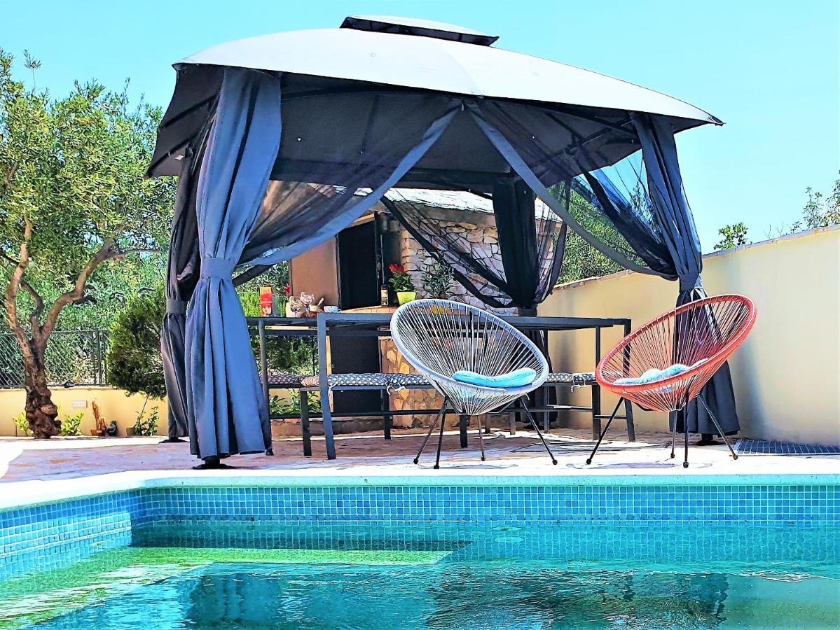 Villa Spark With Heated Pool In Rogoznica Zečevo Eksteriør billede